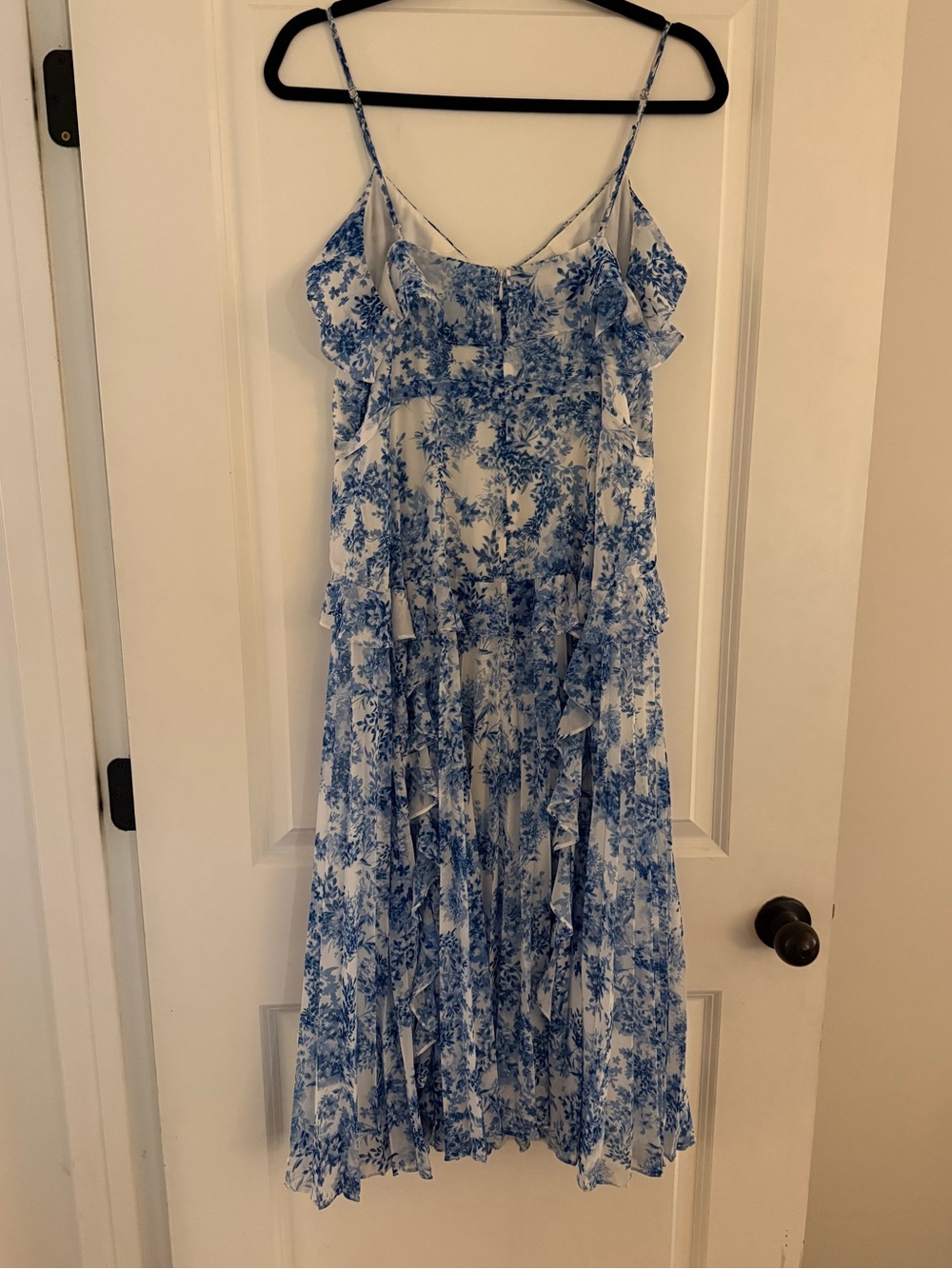 Monique Lhuillier Blue and White Floral Ruffle Midi Dress - Picture 3 of 7